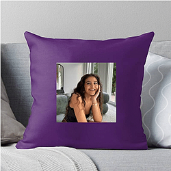 Social Media Star Lauren Giraldo Pillows Cover