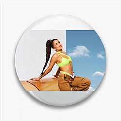 Influencer Pioneer Lauren Giraldo Pins