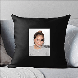 Gen Z Personality Lauren Giraldo Pillows Cover