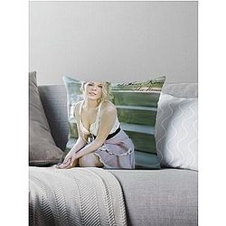 LeAnn Rimes Throw Pillow