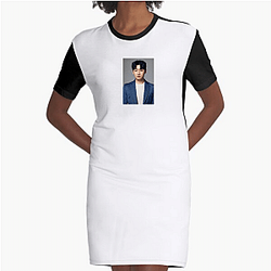 Lee David is a South Korean actor Lee David Dresses