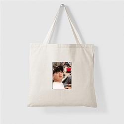 Lee David has received critical acclaim for his acting Lee David Bags