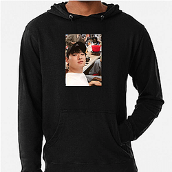 Lee David has received critical acclaim for his acting Lee David Hoodies