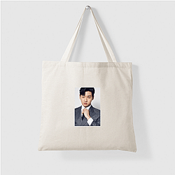 Lee David is known for his versatile roles Lee David Bags