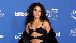 Jessie Reyez Merch Store: Must-Have Items for True Fans