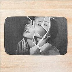 Gilelu Lennon Stella Love Me Tour 2019 Bath Mat