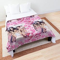 LE SSERAFIM AESTHETIC OT5 PINK Comforter