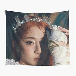 LE SSERAFIM YUNJIN - EASY  Tapestry
