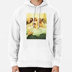 LE SSERAFIM  Pullover Hoodie