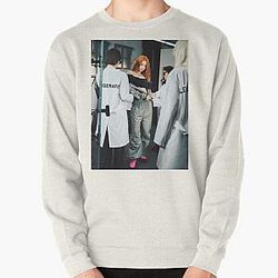 LE SSERAFIM YUNJIN - EASY  Pullover Sweatshirt