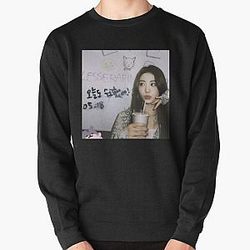 Le Sserafim  Pullover Sweatshirt