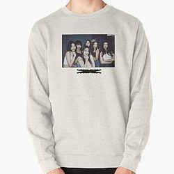 Le Sserafim  Pullover Sweatshirt