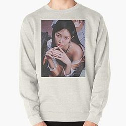 LE SSERAFIM KAZUHA - EASY  Pullover Sweatshirt
