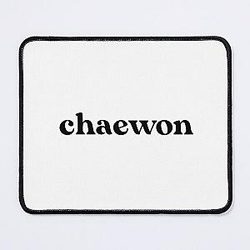 chaewon le sserafim Mouse Pad