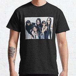 LE SSERAFIM - UNFORGIVEN Classic T-Shirt