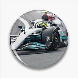 Lewis Hamilton 3#041222 Pin