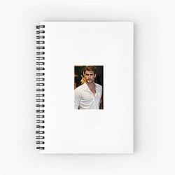 Liam Hemsworth will star in the TV series The Witcher Liam Hemsworth Notebook