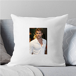 Liam Hemsworth will star in the TV series The Witcher Liam Hemsworth Pillows Cover