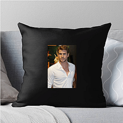 Liam Hemsworth will star in the TV series The Witcher Liam Hemsworth Pillows Cover