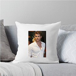 Liam Hemsworth will star in the TV series The Witcher Liam Hemsworth Pillows Cover
