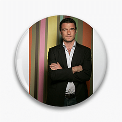 Liev Schreiber is also a director and producer Liev Schreiber Pins