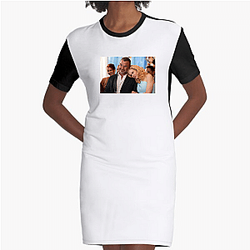 Liev Schreiber is famous for his role in the series Ray Donovan Liev Schreiber Dresses