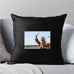 Liev Schreiber appeared in the film Scream Liev Schreiber Pillows Cover