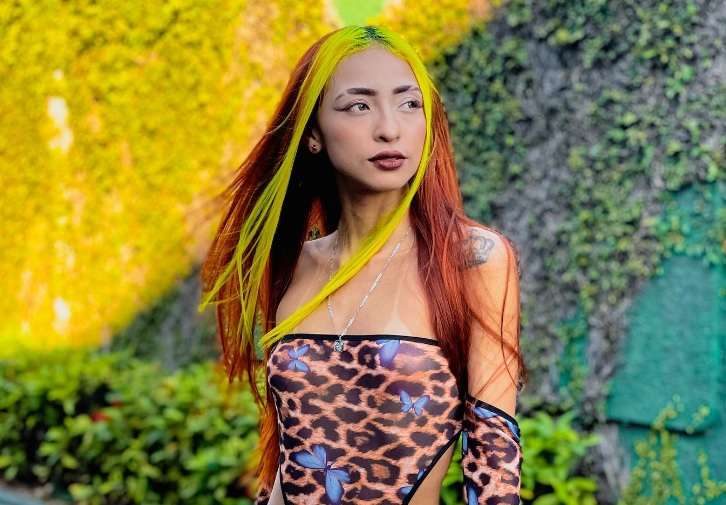 Discover the Magic of Ruivinha De Marte Store: A Singer's Journey