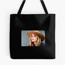 Hollywood Upcomer Lilah Pate Bags