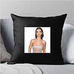 Young Performer Lilah Pate Pillows Cover