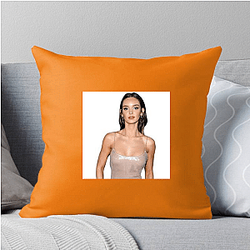 Young Performer Lilah Pate Pillows Cover