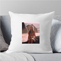 Dramatic Spark Lilah Pate Pillows Cover