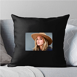 Hollywood Upcomer Lilah Pate Pillows Cover