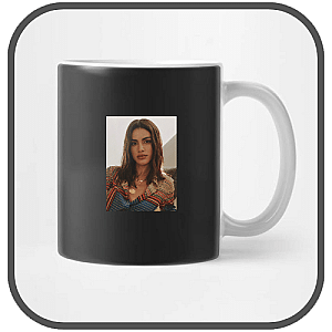 Linda Cardellini Mugs