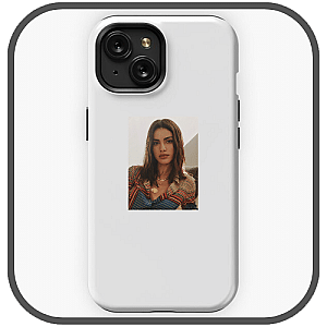 Linda Cardellini Cases