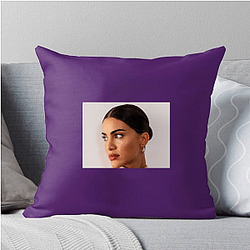 Makeup Guru Linda Cardellini Pillows Cover