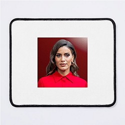 Global Entrepreneur Linda Cardellini Mouse Pads