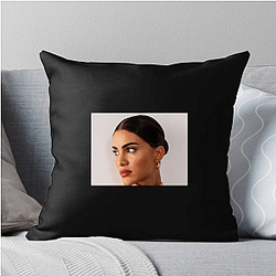 Makeup Guru Linda Cardellini Pillows Cover