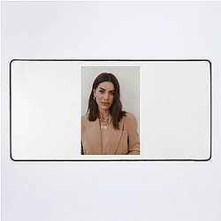 Lifestyle Star Linda Cardellini Mouse Pads