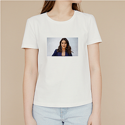 Fashion Icon Linda Cardellini T-Shirts