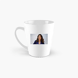 Fashion Icon Linda Cardellini Mugs
