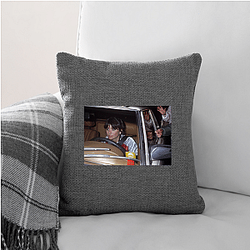 Linda Ronstadt retired from singing due to a neurological condition Linda Ronstadt Pillows Cover