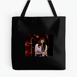 Linda Ronstadt is known for her powerful vocal range Linda Ronstadt Bags