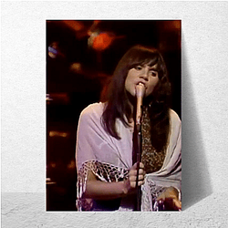 Linda Ronstadt is known for her powerful vocal range Linda Ronstadt Posters