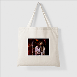 Linda Ronstadt is known for her powerful vocal range Linda Ronstadt Bags