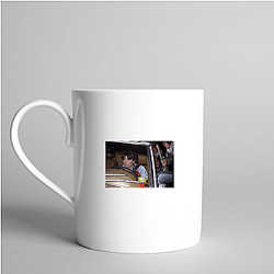 Linda Ronstadt retired from singing due to a neurological condition Linda Ronstadt Mugs