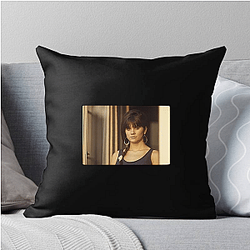 Linda Ronstadt was a member of the band The Stone Poneys Linda Ronstadt Pillows Cover