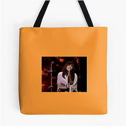 Linda Ronstadt is known for her powerful vocal range Linda Ronstadt Bags