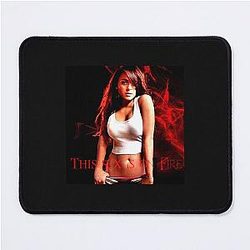 Lindsay Lohan Bobby Pad