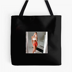 Young Contender Linn Lowes Bags